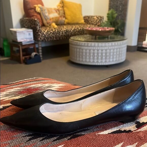 Jimmy Choo Elegant Black Women's Flats - Picture 1 of 10